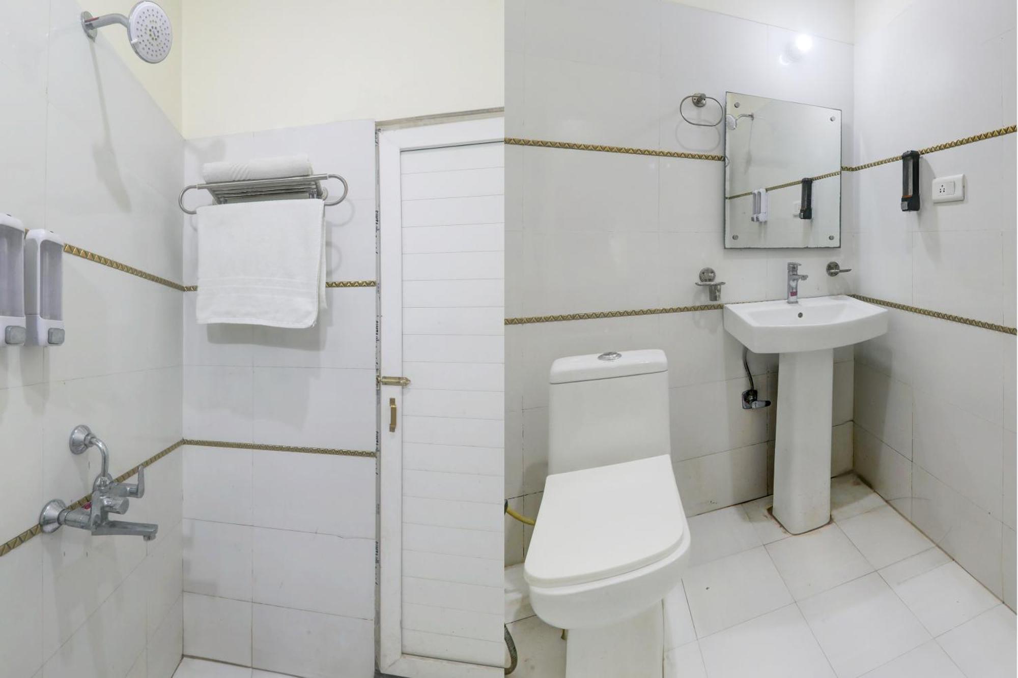 Super Hotel O Banthara Near Airport Banthra Sikandarpur Exterior foto