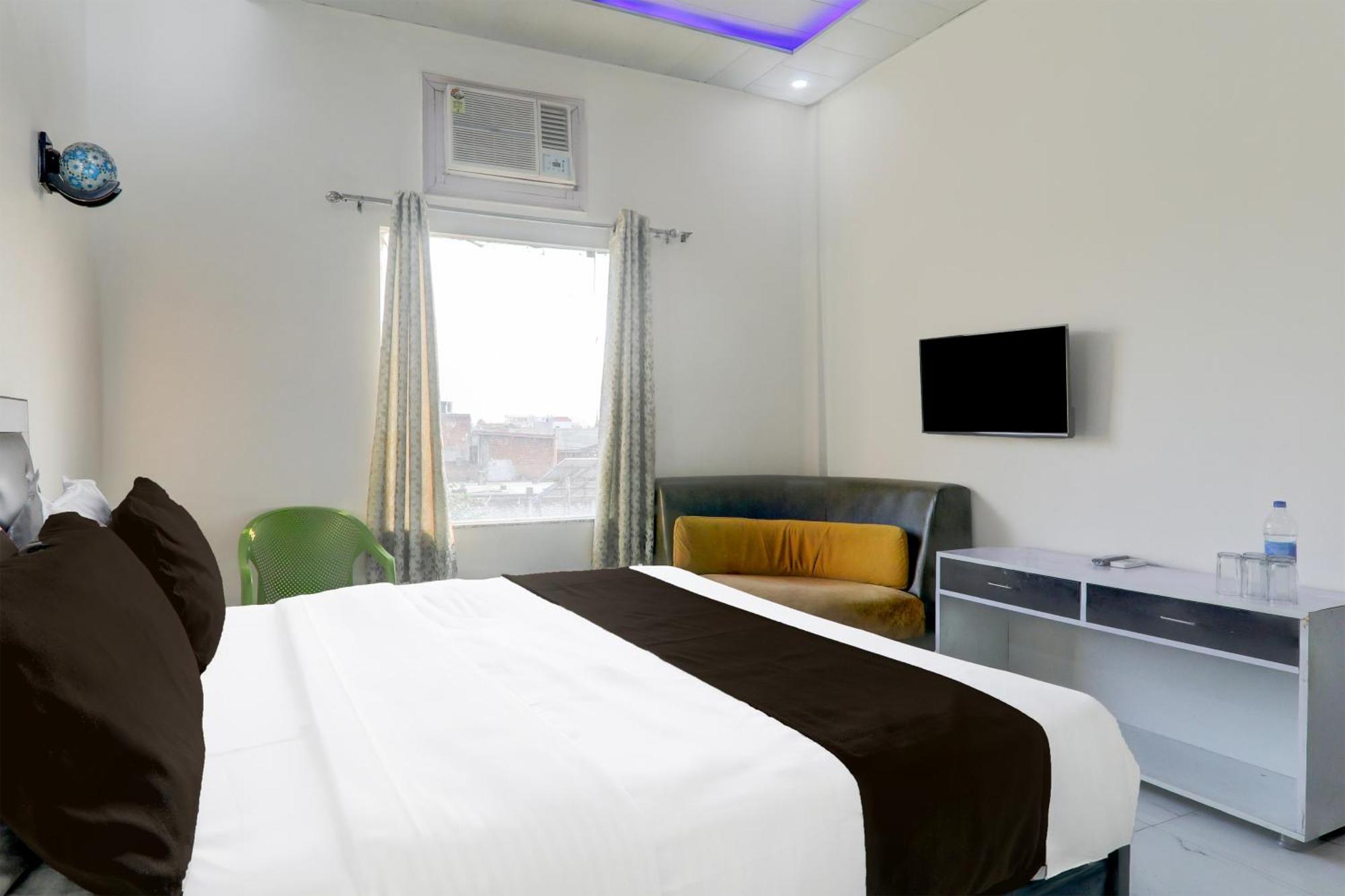 Super Hotel O Banthara Near Airport Banthra Sikandarpur Exterior foto