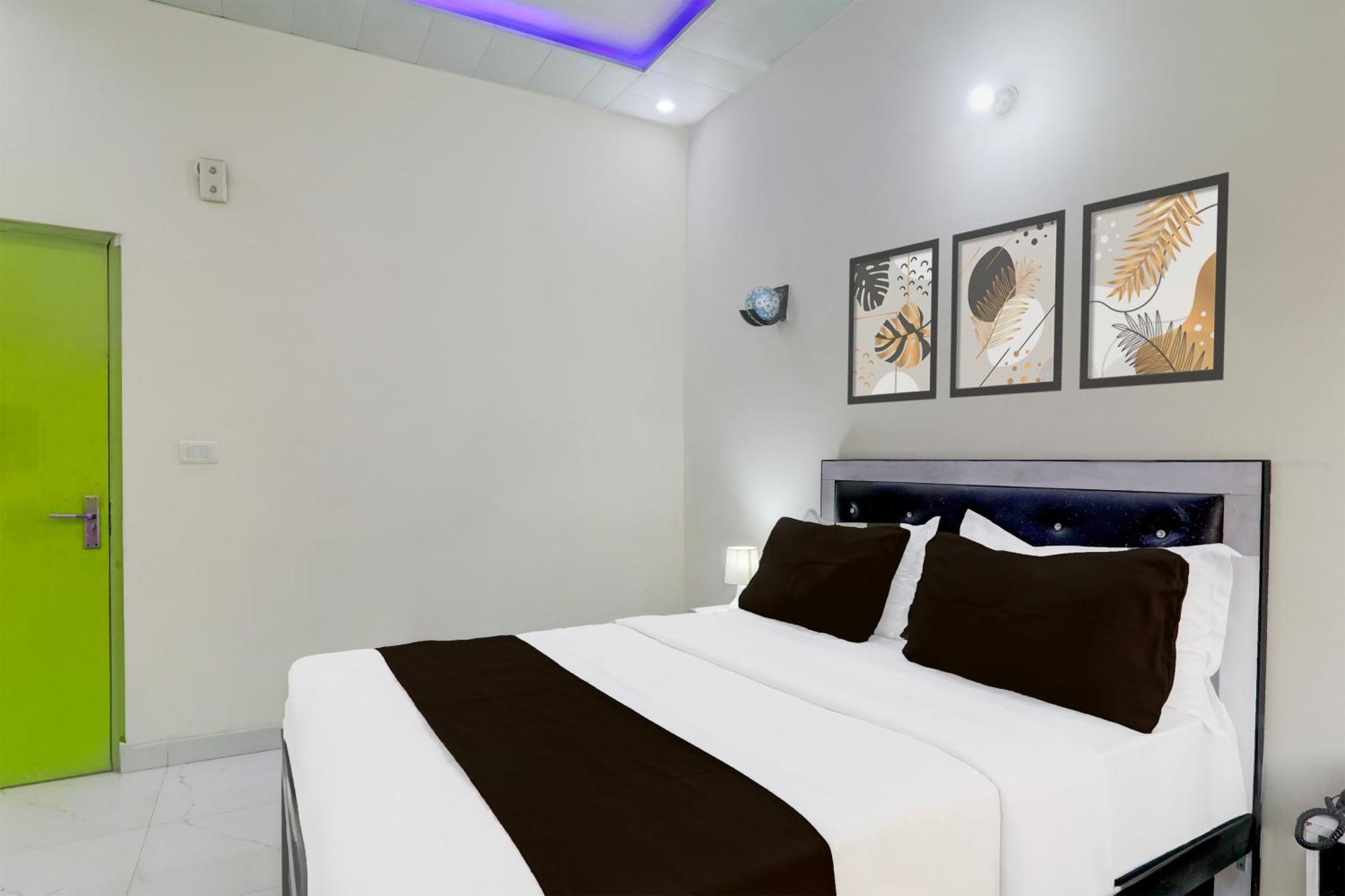 Super Hotel O Banthara Near Airport Banthra Sikandarpur Exterior foto
