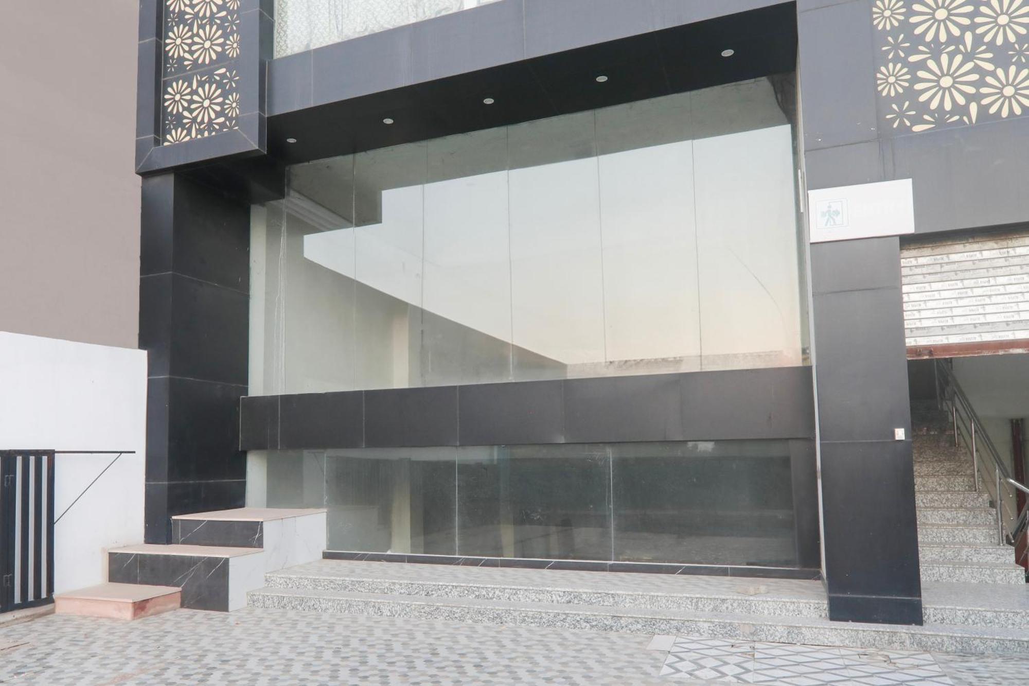 Super Hotel O Banthara Near Airport Banthra Sikandarpur Exterior foto