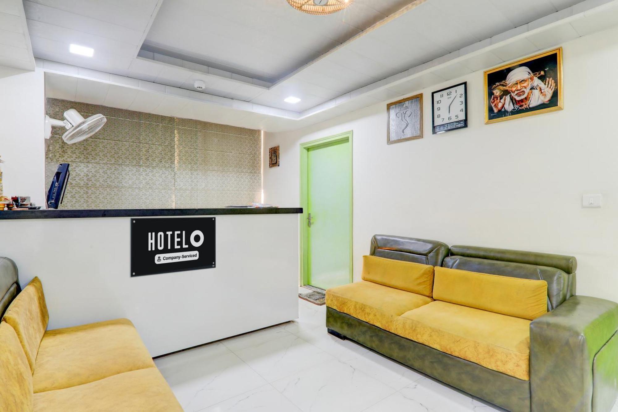 Super Hotel O Banthara Near Airport Banthra Sikandarpur Exterior foto